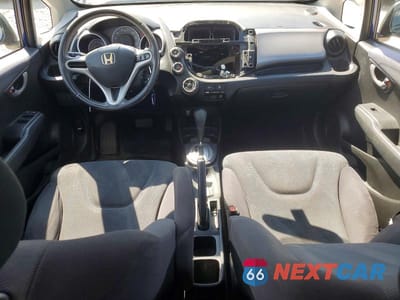 Zdjęcie 8 z 12 samochodu: 2010 HONDA FIT SPORT VIN:JHMGE8H43AS025646 - miniatura