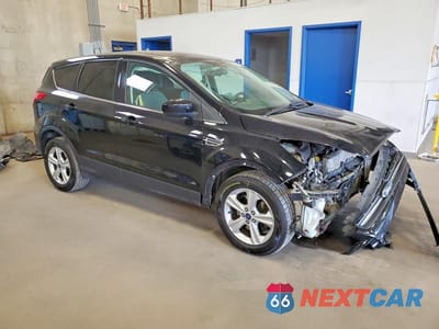 Czwarte zdjęcie samochodu z boku: 2016 FORD ESCAPE SE VIN:1FMCU9GX4GUC80013 - miniatura