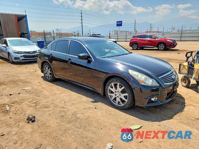 Czwarte zdjęcie samochodu z boku: 2012 INFINITI G37 SEDAN X VIN:JN1CV6AR1CM970051 - miniatura