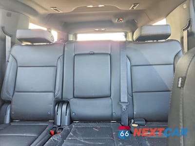 Zdjęcie 10 z 13 samochodu: 2021 CHEVROLET SUBURBAN K1500 HIGH COUNTRY VIN:1GNSKGKL4MR404737 - miniatura