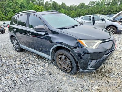 Czwarte zdjęcie samochodu z boku: 2017 TOYOTA RAV4 LE VIN:2T3ZFREV1HW393464 - miniatura