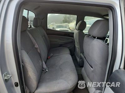 Zdjęcie 10 z 12 samochodu: 2005 TOYOTA TACOMA DOUBLE CAB PRERUNNER VIN:5TEJU62N45Z055594 - miniatura