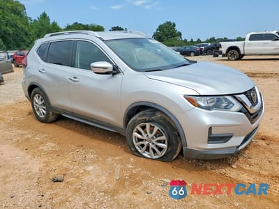 Czwarte zdjęcie samochodu z boku: 2019 NISSAN ROGUE SV VIN:KNMAT2MT5KP528087 - miniatura