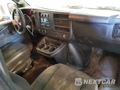 Zdjęcie 8 z 13 samochodu: 2020 GMC SAVANA G2500 VIN:1GTW7AFG3L1183733 - miniatura