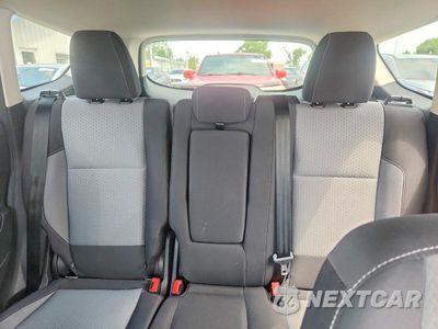 Zdjęcie 10 z 13 samochodu: 2019 FORD ESCAPE SE VIN:1FMCU0GD7KUA07416 - miniatura