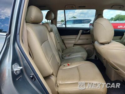 Zdjęcie 10 z 12 samochodu: 2011 TOYOTA HIGHLANDER BASE VIN:5TDZK3EH8BS032373 - miniatura