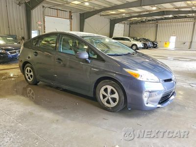 Czwarte zdjęcie samochodu z boku: 2014 TOYOTA PRIUS THREE VIN:JTDKN3DU6E1821744 - miniatura