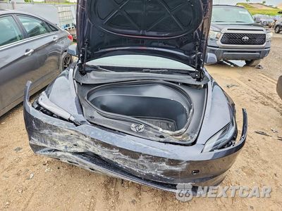 Piąte zdjęcie samochodu w środku: 2025 TESLA MODEL 3 VIN:5YJ3E1EA6SF977203 - miniatura