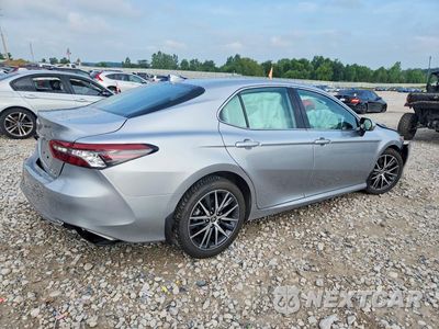 Trzecie zdjęcie samochodu z tyłu: 2024 TOYOTA CAMRY XLE VIN:4T1F31AK3RU625761 - miniatura
