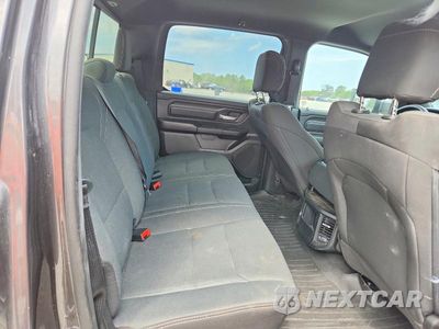 Zdjęcie 10 z 12 samochodu: 2023 RAM 1500 TRADESMAN VIN:1C6RREGG1PN620048 - miniatura
