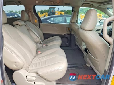 Zdjęcie 11 z 13 samochodu: 2014 TOYOTA SIENNA XLE 8-PASSENGER VIN:5TDYK3DCXES508905 - miniatura