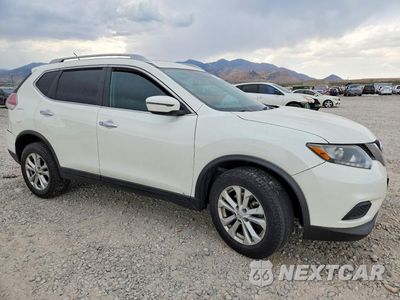 Czwarte zdjęcie samochodu z boku: 2016 NISSAN ROGUE SV VIN:5N1AT2MM6GC760460 - miniatura