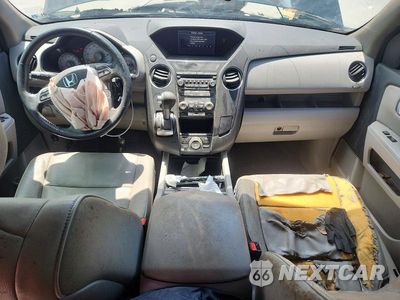 Zdjęcie 8 z 13 samochodu: 2015 HONDA PILOT TOURING VIN:5FNYF3H95FB002679 - miniatura