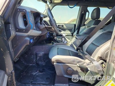 Zdjęcie 7 z 12 samochodu: 2022 FORD BRONCO BASE VIN:1FMEE5DH8NLB53084 - miniatura