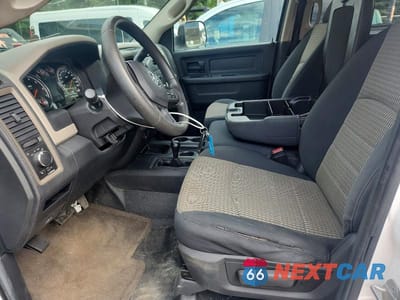 Zdjęcie 7 z 12 samochodu: 2012 DODGE RAM 2500 ST VIN:3C6TD5HTXCG213400 - miniatura