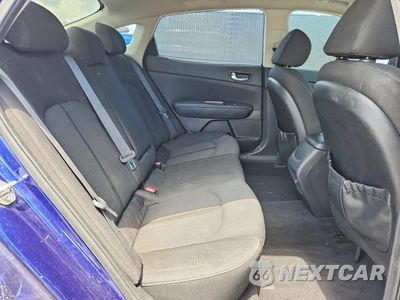 Zdjęcie 10 z 12 samochodu: 2017 KIA OPTIMA LX VIN:5XXGT4L38HG174878 - miniatura