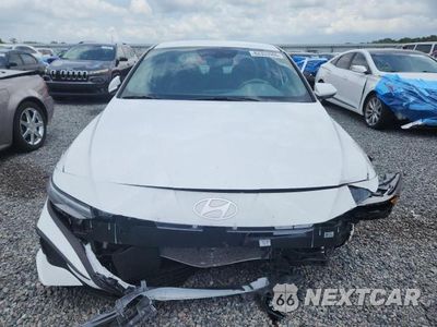 Piąte zdjęcie samochodu w środku: 2025 HYUNDAI ELANTRA SE VIN:KMHLL4DG0SU087604 - miniatura