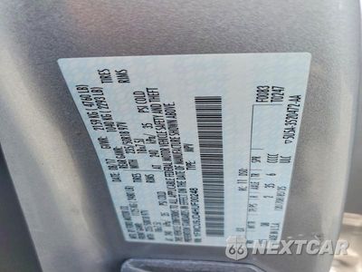 Zdjęcie 13 z 13 samochodu: 2017 FORD ESCAPE TITANIUM VIN:1FMCU9JD4HUF00248 - miniatura