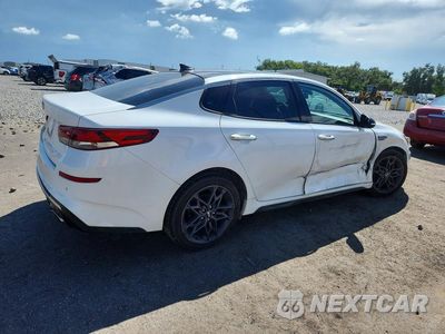 Trzecie zdjęcie samochodu z tyłu: 2020 KIA OPTIMA SPECIAL EDITION VIN:5XXGT4L30LG445439 - miniatura