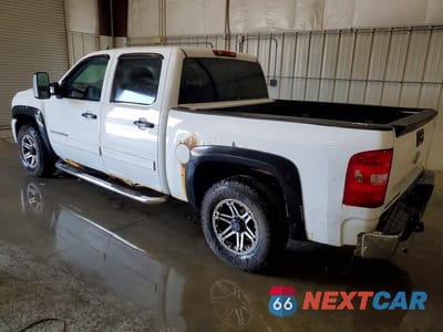 Drugie zdjęcie samochodu z przodu: 2008 CHEVROLET SILVERADO K1500 VIN:2GCEK13C481206661 - miniatura
