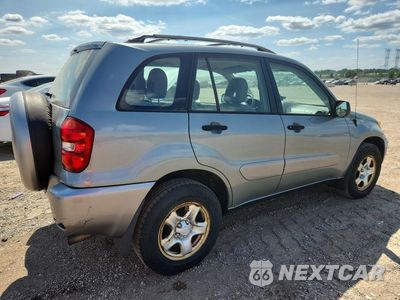 Trzecie zdjęcie samochodu z tyłu: 2004 TOYOTA RAV4 BASE VIN:JTEGD20V840037194 - miniatura