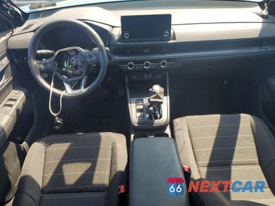 Zdjęcie 8 z 12 samochodu: 2023 HONDA CR-V SPORT VIN:7FARS6H53PE030405 - miniatura