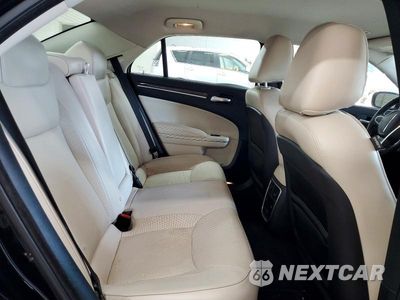 Zdjęcie 10 z 12 samochodu: 2019 CHRYSLER 300 LIMITED VIN:2C3CCAEG9KH528607 - miniatura