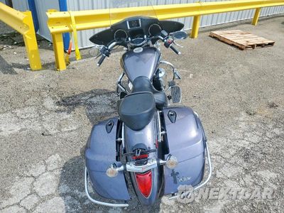 Zdjęcie 6 z 9 samochodu: 2014 YAMAHA XVS1300 CT VIN:JYAVP32E9EA005030 - miniatura