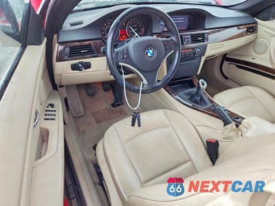 Zdjęcie 8 z 12 samochodu: 2011 BMW 335 I VIN:WBADX7C50BE242061 - miniatura