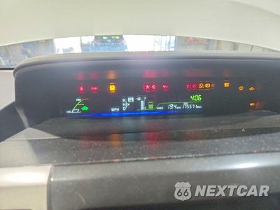 Zdjęcie 9 z 14 samochodu: 2016 TOYOTA PRIUS V TWO VIN:JTDZN3EU5GJ043436 - miniatura
