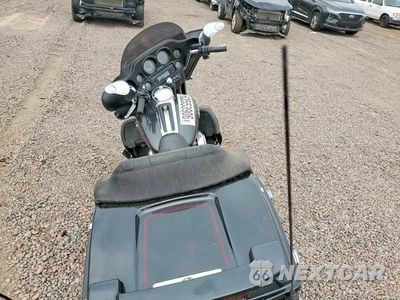 Zdjęcie 6 z 8 samochodu: 2009 HARLEY-DAVIDSON FLHTCU VIN:1HD1FC4179Y619683 - miniatura