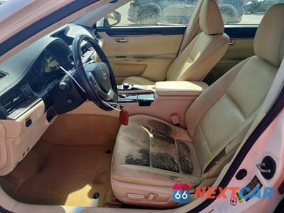 Zdjęcie 7 z 12 samochodu: 2013 LEXUS ES 350 VIN:JTHBK1GG1D2081997 - miniatura