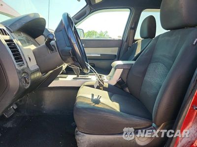 Zdjęcie 7 z 14 samochodu: 2011 MERCURY MARINER VIN:4M2CN9BG6BKJ03681 - miniatura