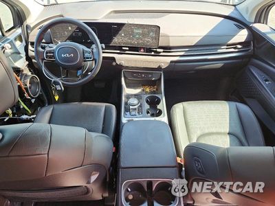 Zdjęcie 8 z 13 samochodu: 2025 KIA CARNIVAL HYBRID SX VIN:KNDNE5KA9S6042225 - miniatura