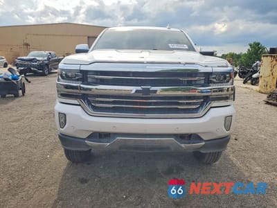 Piąte zdjęcie samochodu w środku: 2016 CHEVROLET SILVERADO K1500 HIGH COUNTRY VIN:3GCUKTEJ1GG285294 - miniatura