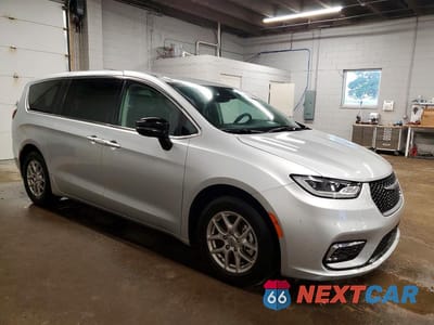 Czwarte zdjęcie samochodu z boku: 2024 CHRYSLER PACIFICA TOURING L VIN:2C4RC1BG1RR182616 - miniatura