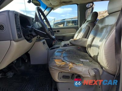 Zdjęcie 7 z 13 samochodu: 2002 CHEVROLET SUBURBAN K1500 VIN:3GNFK16T62G350816 - miniatura