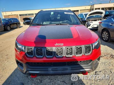 Piąte zdjęcie samochodu w środku: 2025 JEEP COMPASS TRAILHAWK VIN:3C4NJDDN8ST581382 - miniatura