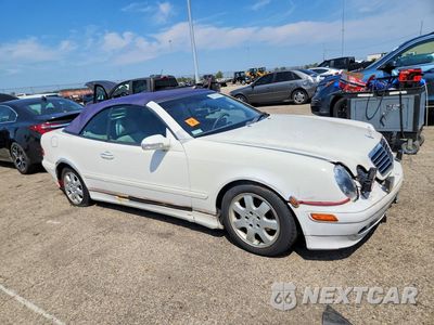 Czwarte zdjęcie samochodu z boku: 2003 MERCEDES-BENZ CLK 320 VIN:WDBLK65G23T141332 - miniatura