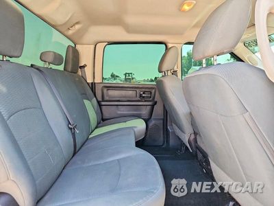 Zdjęcie 10 z 12 samochodu: 2015 RAM 2500 ST VIN:3C6UR5CL3FG570869 - miniatura