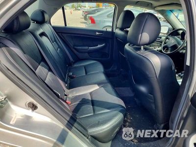 Zdjęcie 10 z 12 samochodu: 2006 HONDA ACCORD EX VIN:1HGCM66866A000039 - miniatura