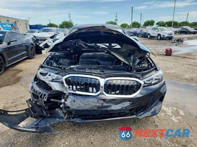 Piąte zdjęcie samochodu w środku: 2026 BMW 3ER 330I VIN:3MW69CW09T8G52874 - miniatura