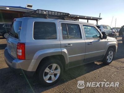 Trzecie zdjęcie samochodu z tyłu: 2016 JEEP PATRIOT LATITUDE VIN:1C4NJPFA6GD794825 - miniatura