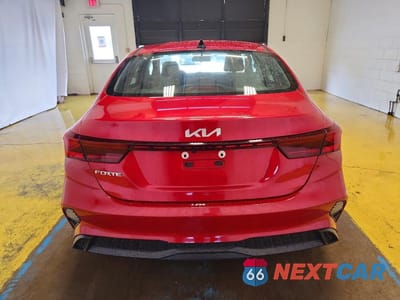 Zdjęcie 6 z 12 samochodu: 2023 KIA FORTE LXS VIN:3KPF24AD1PE597559 - miniatura