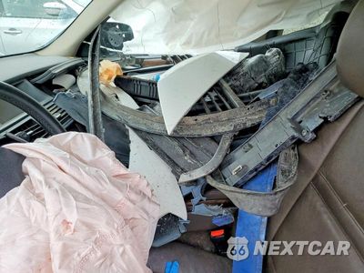 Zdjęcie 13 z 14 samochodu: 2010 BMW X5 XDRIVE35D VIN:5UXFF0C5XALJ98925 - miniatura