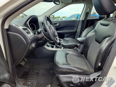 Zdjęcie 7 z 12 samochodu: 2018 JEEP COMPASS LATITUDE VIN:3C4NJDBBXJT116352 - miniatura