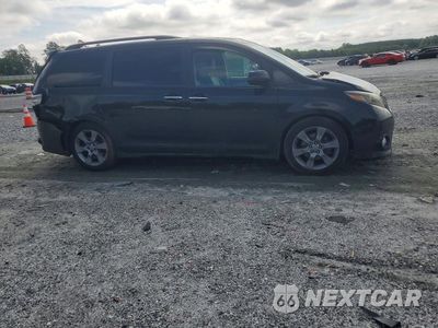 Czwarte zdjęcie samochodu z boku: 2015 TOYOTA SIENNA SPORT VIN:5TDXK3DC4FS531044 - miniatura