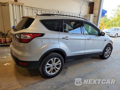 Trzecie zdjęcie samochodu z tyłu: 2017 FORD ESCAPE SE VIN:1FMCU0GD1HUC61552 - miniatura