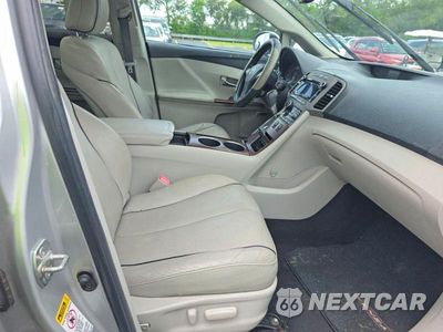 Piąte zdjęcie samochodu w środku: 2010 TOYOTA VENZA AWD V6 VIN:4T3BK3BB2AU041228 - miniatura