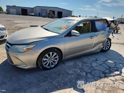 2016 TOYOTA CAMRY XLE 4T4BF1FK7GR520402 - główne zdjęcie licytacji z USA - miniatura
